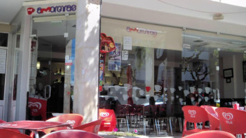 Amoreiras Cafe inside