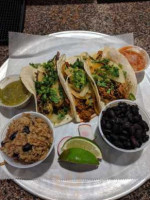 Cholita's Tacos food