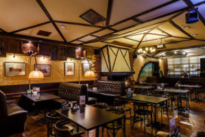 Пивной ресторан Пив Ко на Речном вокзале Караоке бизнес ланч банкетный зал inside