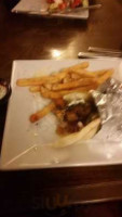 Cuzina Grill food