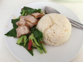 ร้านอาหารสิริดาว food