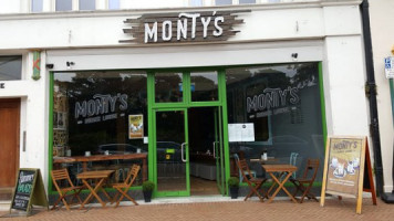 Monty's Lounge Bournemouth Central inside