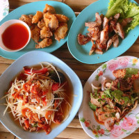 ร้านส้มตำคุณเฉิ่ม food