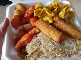 King Chinese Buffet food