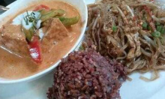 Zapverr Thai Lounge food