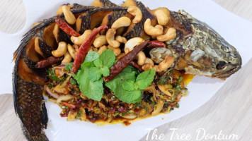 The Tree Dontum เดอะทรีดอนตูม Comida