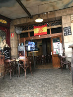 Boulevard Tapas Cafe Y Copas inside