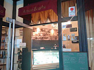 Cafe Amuse Bouche inside