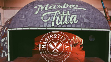 Mastro Titta inside