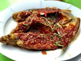 ครัวเจ๊น้อย Comida