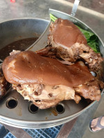 เจ๊อ้น ก๋วยเตี๋ยวเป็ด Comida