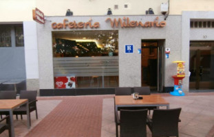 Cafeteria Milenario food