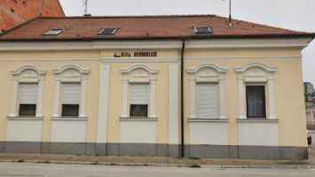 Villa Herbarium outside