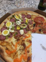 Pizza Gran Cheff food