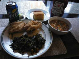 Mitchell's Soul Food food