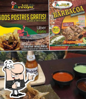 Los Arroyo Barbacoa food