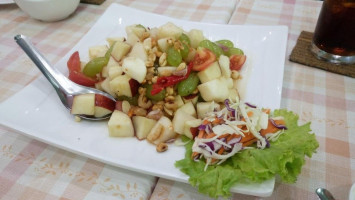 ครัวบัวขาว 2017 Comida