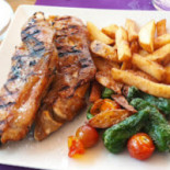 El Cafe De La Peni Comida