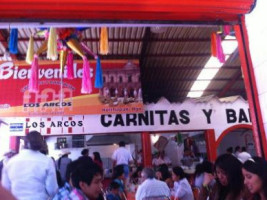 Los Arcos Carnitas Y Barbacoa food