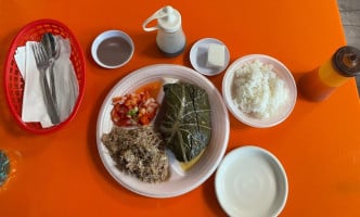 Da Ono Hawaiian Food food
