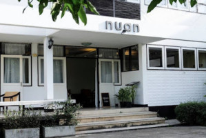 Nuan Cafe Bistro outside