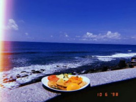 Calhaus Beach food