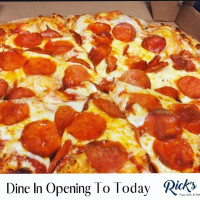 Rick's Pizza, Beer, More food