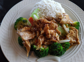 Bhu-ping Thai Cuisine food