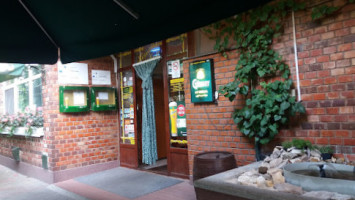 Étterem- Horváth-kert Vendéglő inside
