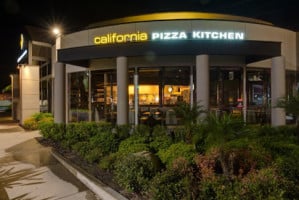 California Pizza Kitchen Tarzana Priority Seating outside