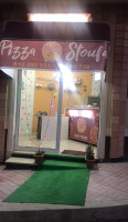Pizza Stoufa outside