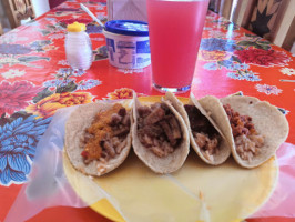 Tacos Doña Oli food
