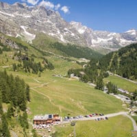 La Luge outside