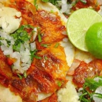 Tacos Y Tortas El Pariente food