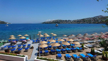 Gadıoğlu Beach Cafe outside