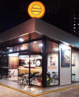 Iscool Burgers Cascavel inside