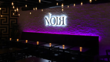 Noir Lounge inside