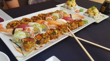 Tsuki Sushi Arona food