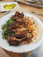 Nuna's Mediterranean Kitchen food