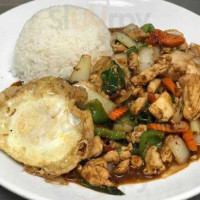 Tassanee's Thai Cuisine food