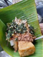 Sompil Pawon Yu Widji food