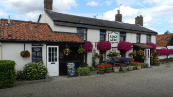 The Kings Arms outside