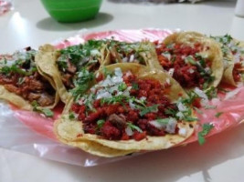 Tacos El Rápido outside