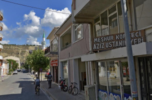 Meşhur Köfteci Aziz Ustanın Yeri food