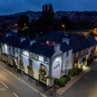 The Lion Pub With Rooms outside