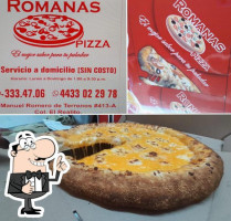 Romanas Pizza food