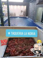 Taqueria La Noria food