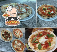 Pizzeria La Monella food