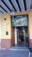 Taperia El Casino inside