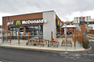 Mcdonald's outside